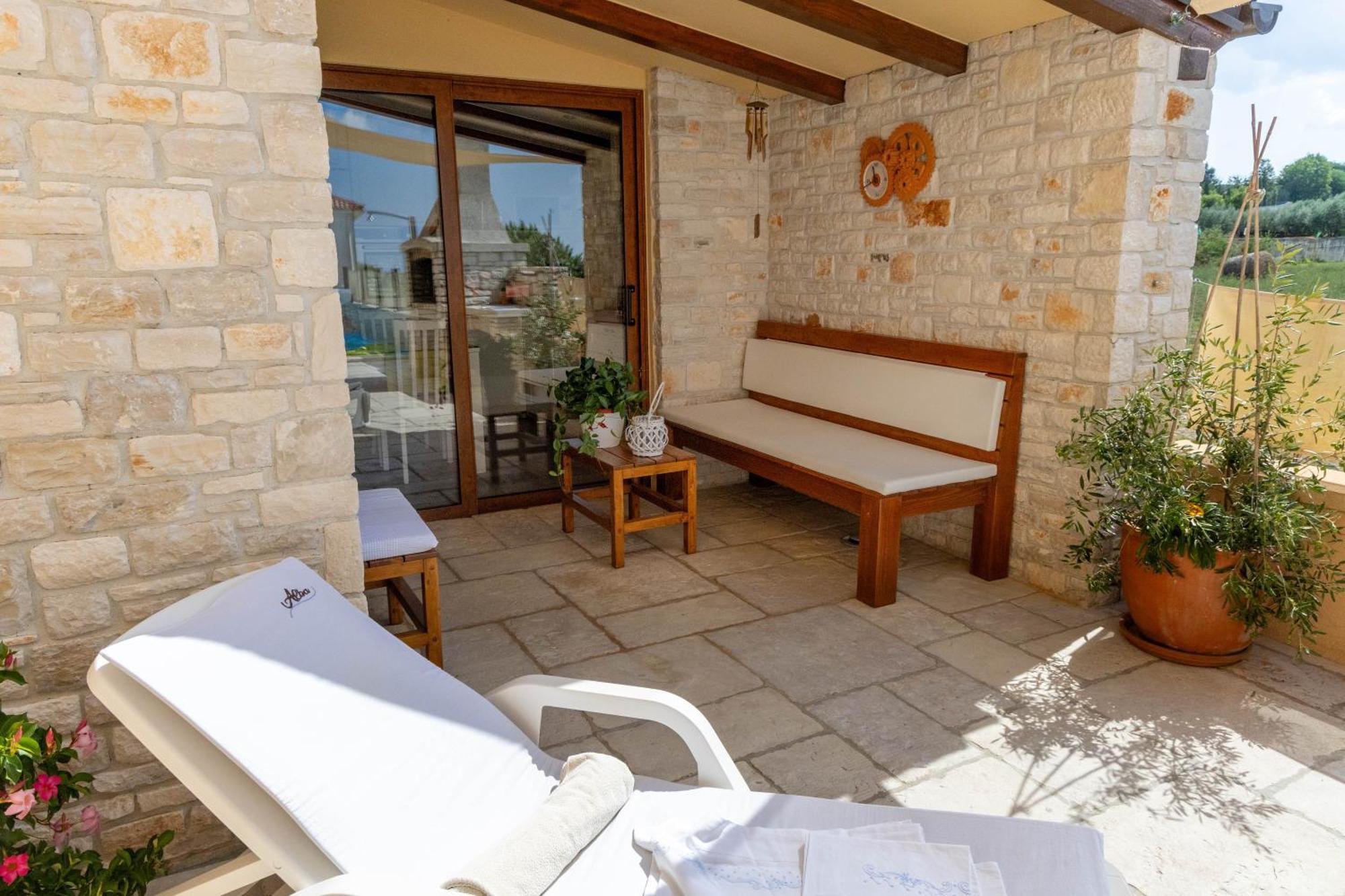 Luxury Apartment Alba With Pool Kanfanar Exterior foto