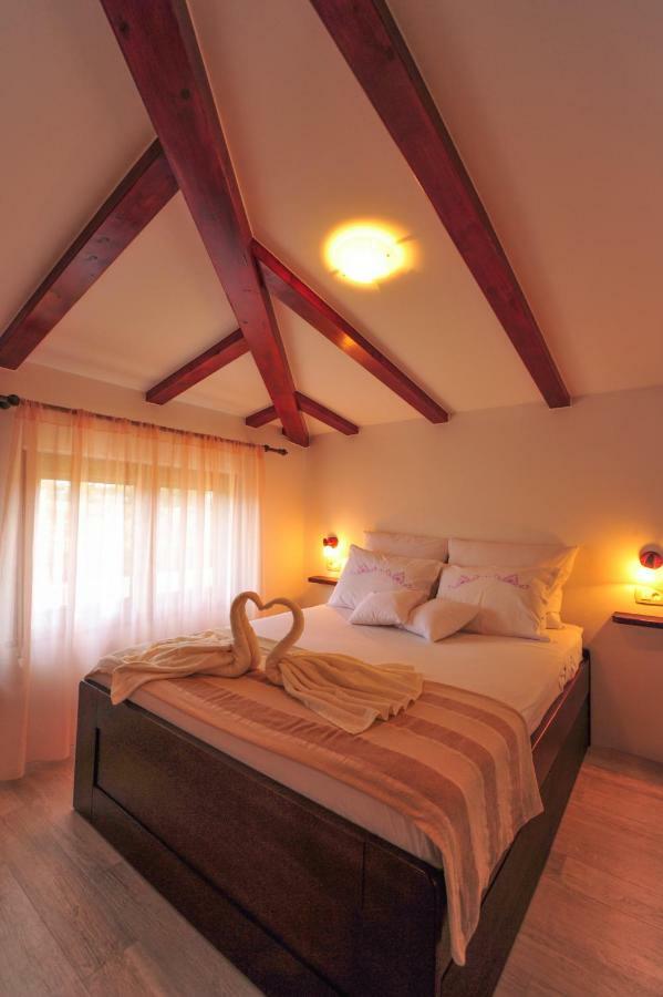 Luxury Apartment Alba With Pool Kanfanar Exterior foto